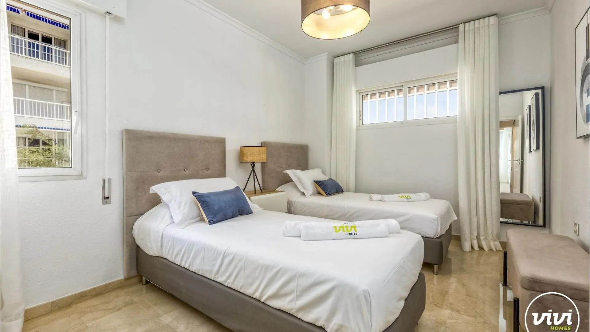 Vivi Homes - Rio Pool, Terrace, Golf & Sea View Fuengirola Apartment